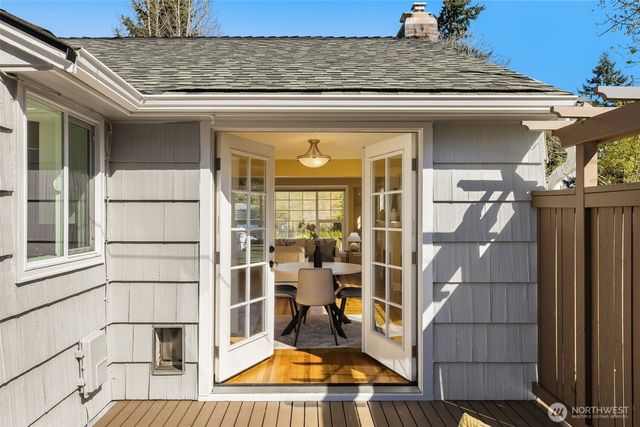 13703 Palatine Avenue N, Seattle, WA 98133