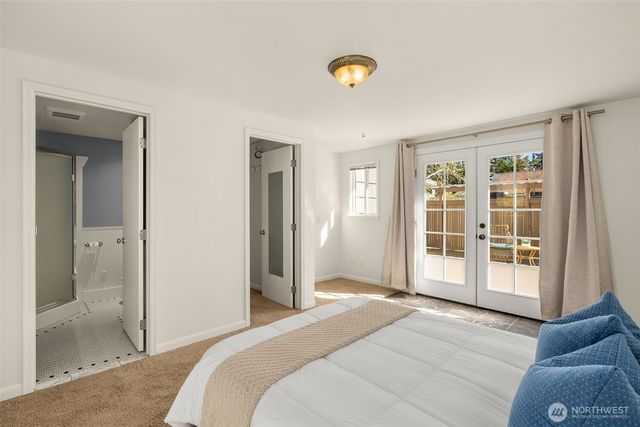 13703 Palatine Avenue N, Seattle, WA 98133