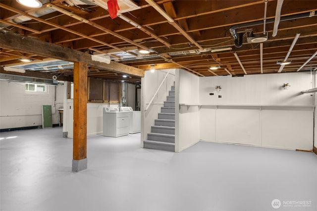 13703 Palatine Avenue N, Seattle, WA 98133