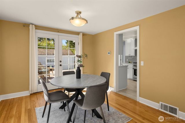 13703 Palatine Avenue N, Seattle, WA 98133