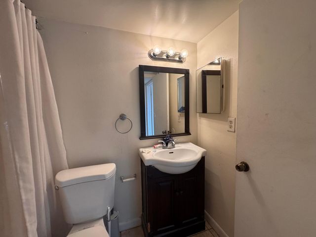2050 N Congress Avenue 207, West Palm Beach, FL 33401