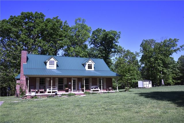 348 Gravy Road, St Joe, AR 72675