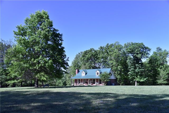 348 Gravy Road, St Joe, AR 72675