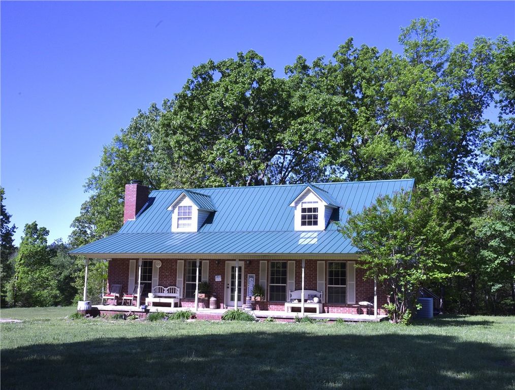 348 Gravy Road, St Joe, AR 72675