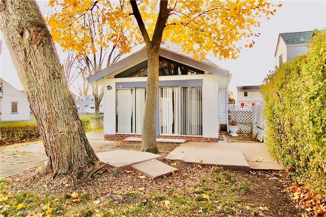 3765 W 116th Street, Cleveland, OH 44111