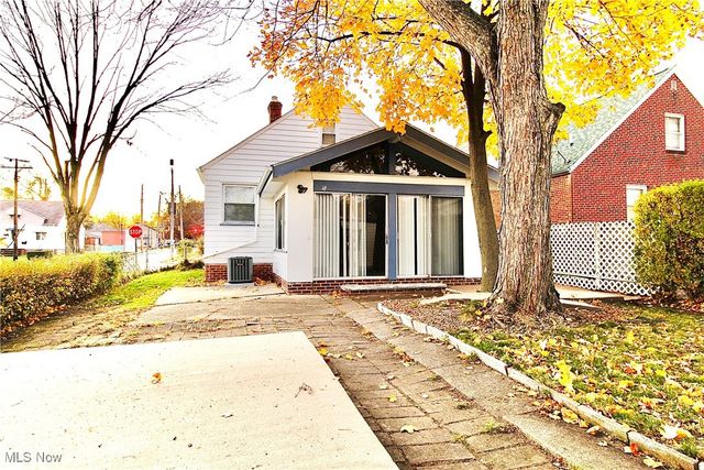 3765 W 116th Street, Cleveland, OH 44111