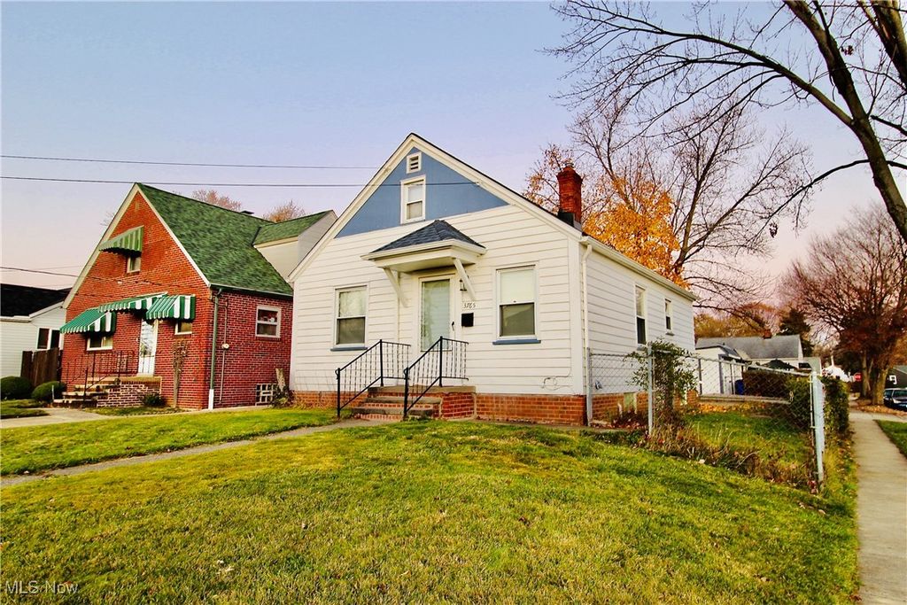 3765 W 116th Street, Cleveland, OH 44111