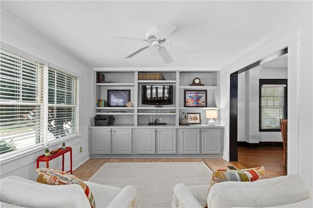 601 Colonial Drive, High Point, NC 27262