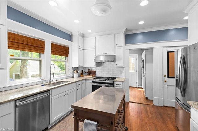 601 Colonial Drive, High Point, NC 27262