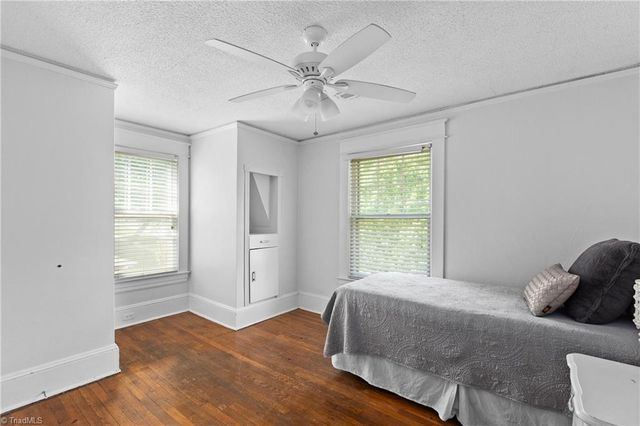 601 Colonial Drive, High Point, NC 27262