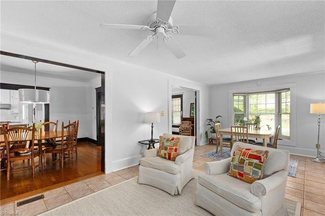 601 Colonial Drive, High Point, NC 27262