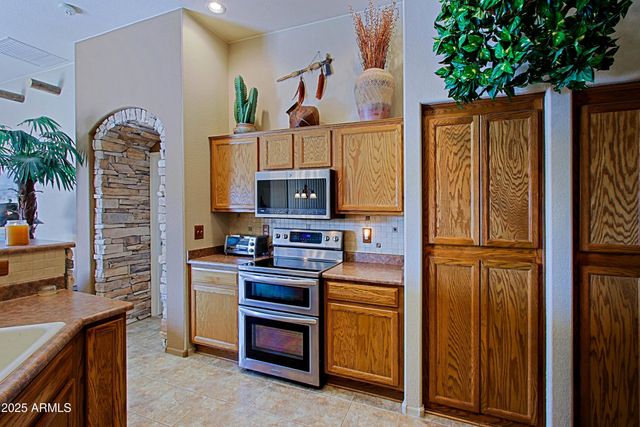 2862 N 156TH Drive, Goodyear, AZ 85395