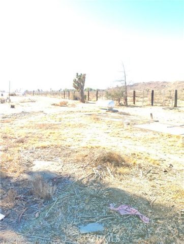 2551 Bella Vista Drive, Adelanto, CA 92301