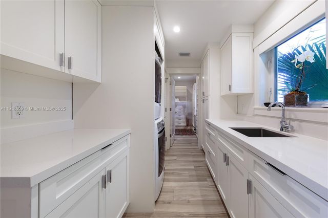 22 south island dr, Key Largo, FL 33037