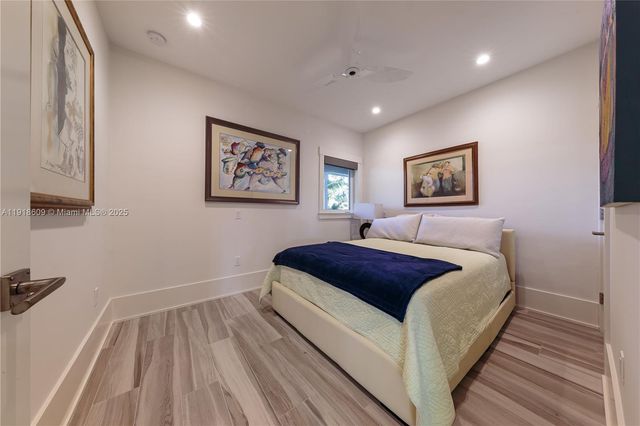 22 south island dr, Key Largo, FL 33037