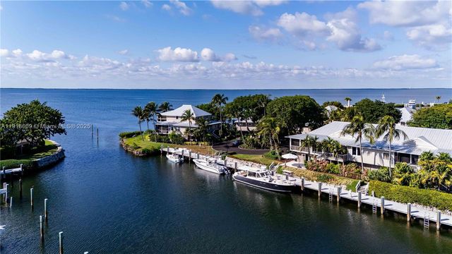 22 south island dr, Key Largo, FL 33037