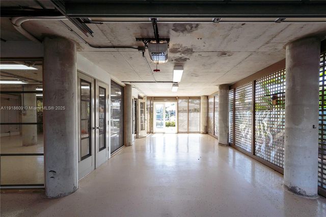 22 south island dr, Key Largo, FL 33037