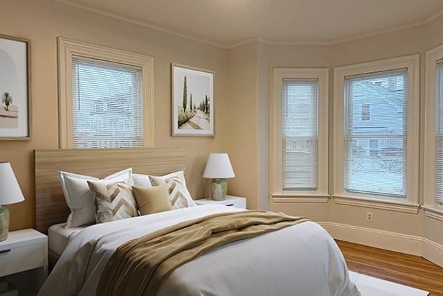 23 Maple St 1R, Waltham, MA 02453