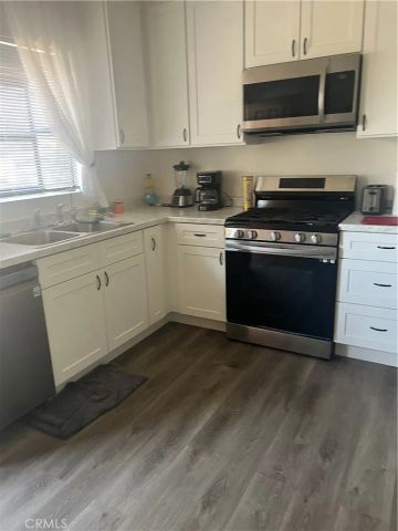 7626 Valmont Street, Tujunga, CA 91042