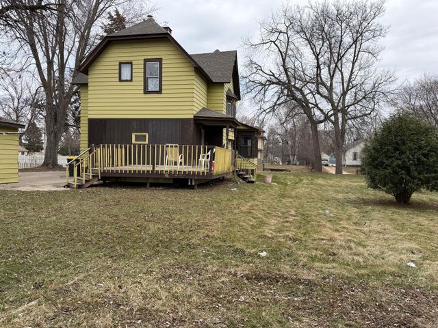 410 11th Street SW, Willmar, MN 56201