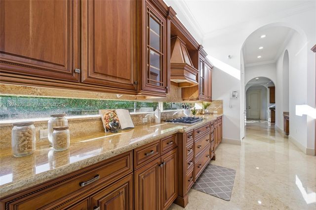 3308 Islewood Ave, Weston, FL 33332