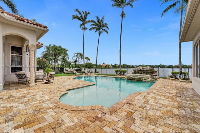 3308 Islewood Ave, Weston, FL 33332