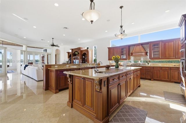 3308 Islewood Ave, Weston, FL 33332