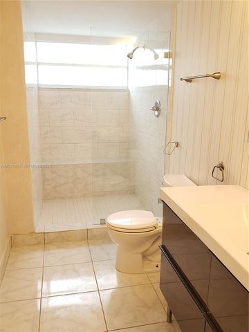 100 Golden Isles Drive PH 7, Hallandale Beach, FL 33009