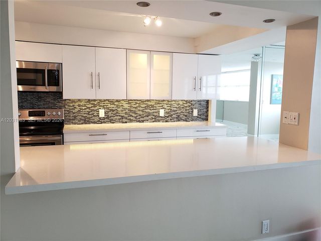 100 Golden Isles Drive PH 7, Hallandale Beach, FL 33009