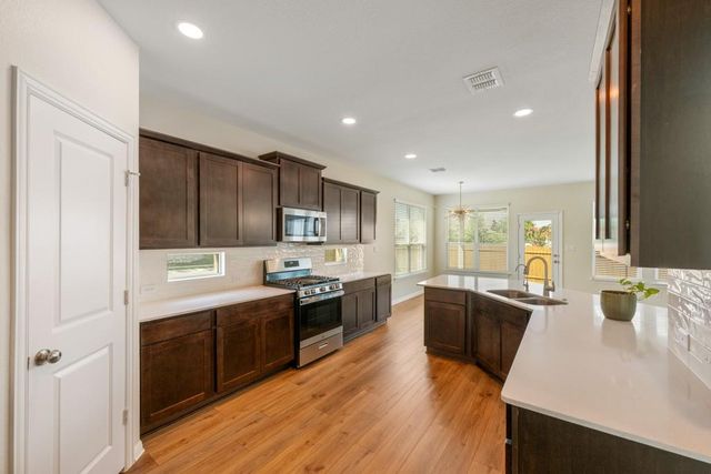 12201 Perritos PL 327, Austin, TX 78748