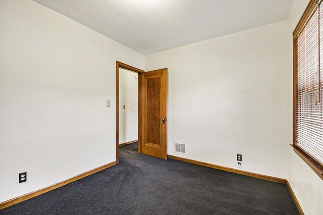 623 E Central Avenue, Zeeland, MI 49464