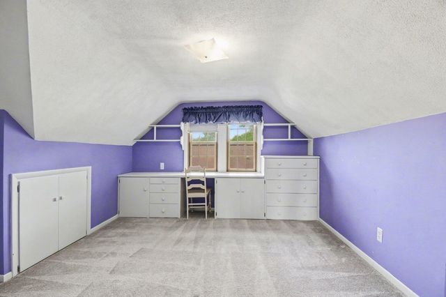 623 E Central Avenue, Zeeland, MI 49464