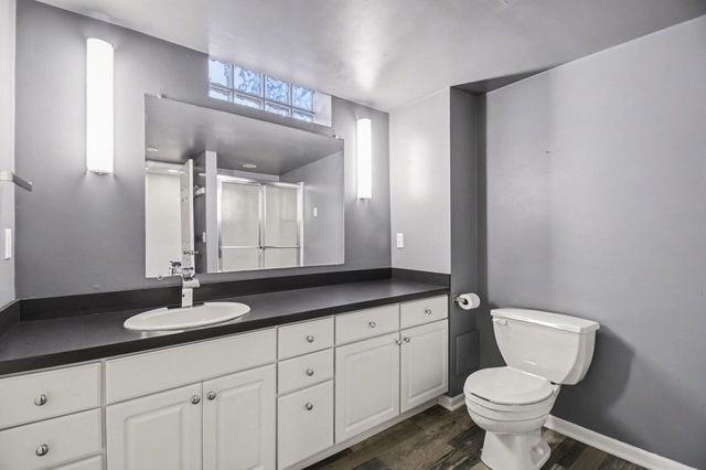 623 E Central Avenue, Zeeland, MI 49464