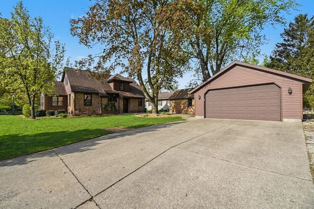 623 E Central Avenue, Zeeland, MI 49464