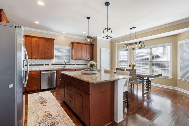 6038 Sanmar Dr, Spring Hill, TN 37174