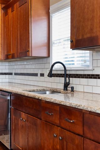 6038 Sanmar Dr, Spring Hill, TN 37174