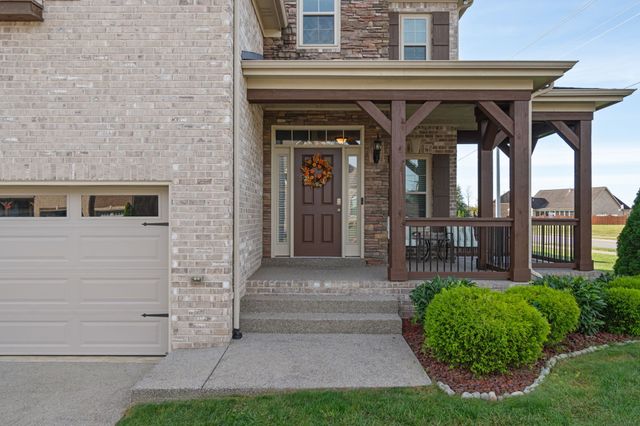 6038 Sanmar Dr, Spring Hill, TN 37174