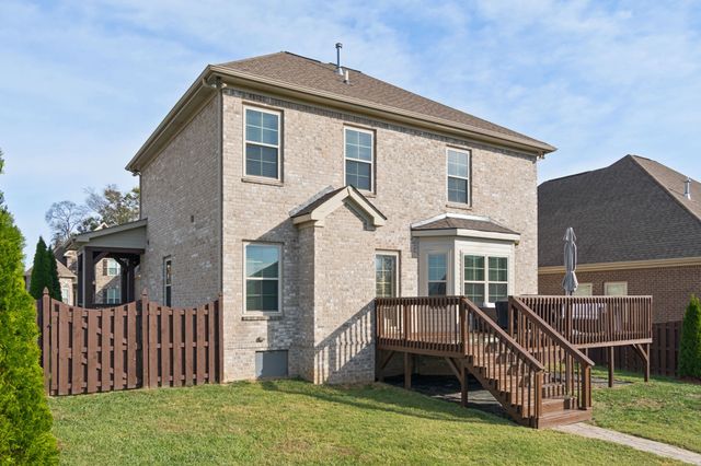 6038 Sanmar Dr, Spring Hill, TN 37174
