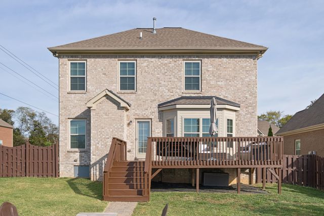 6038 Sanmar Dr, Spring Hill, TN 37174