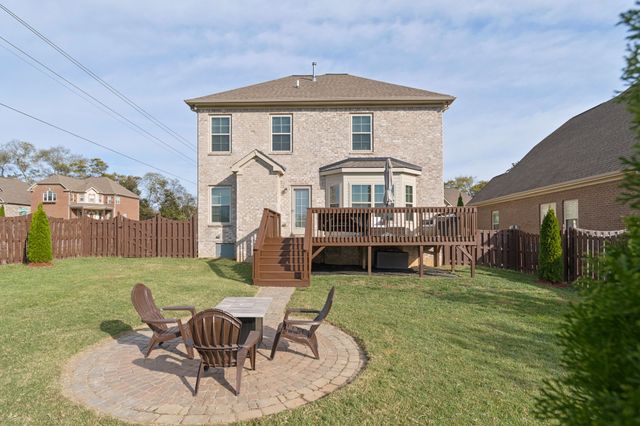 6038 Sanmar Dr, Spring Hill, TN 37174