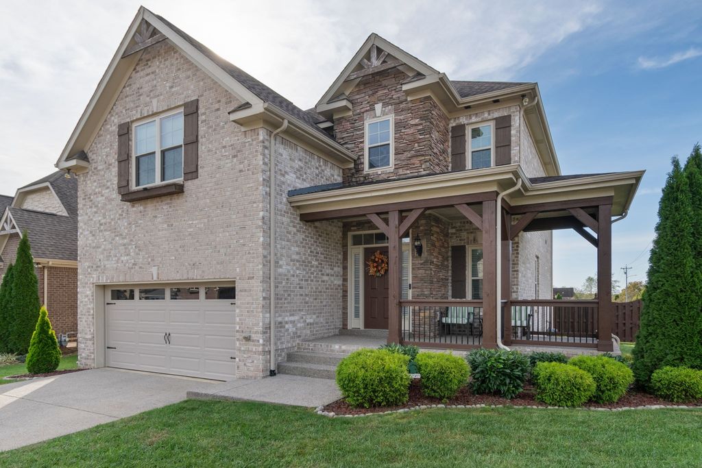 6038 Sanmar Dr, Spring Hill, TN 37174