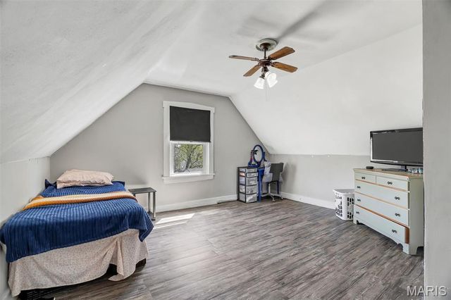 135 E Holden Avenue, St Louis, MO 63125