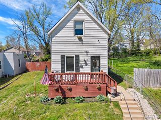 135 E Holden Avenue, St Louis, MO 63125