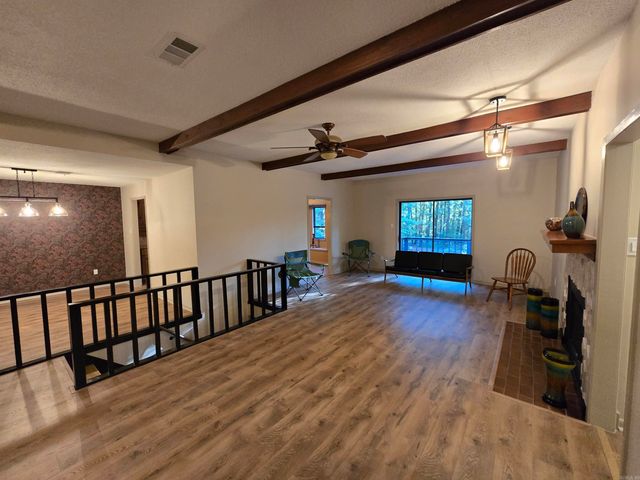 165 Sunset Country Lane, Lonoke, AR 72086