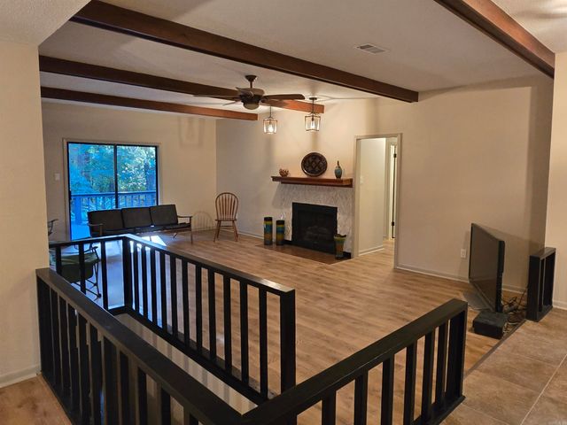 165 Sunset Country Lane, Lonoke, AR 72086