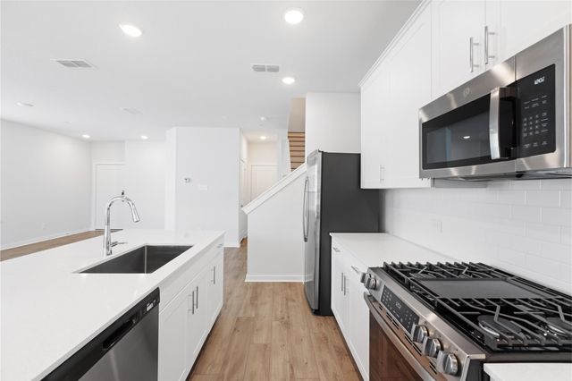 3039 Dovedale Street, Pearland, TX 77548