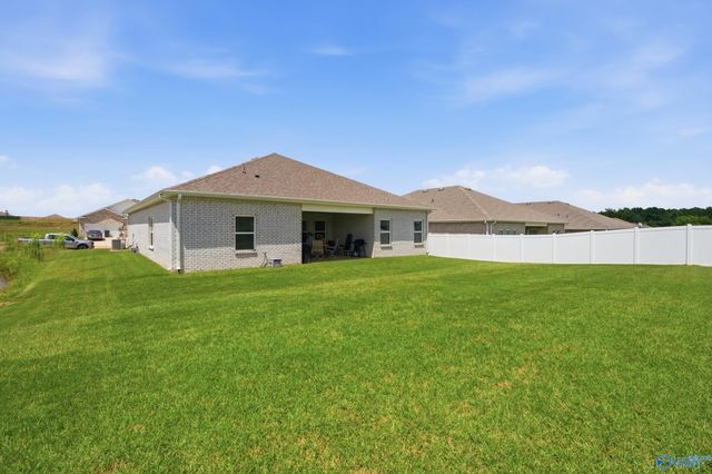 296 Wraywood Road, Huntsville, AL 35810