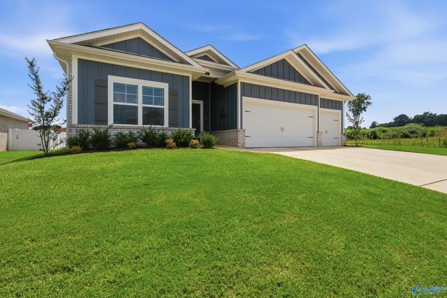 296 Wraywood Road, Huntsville, AL 35810