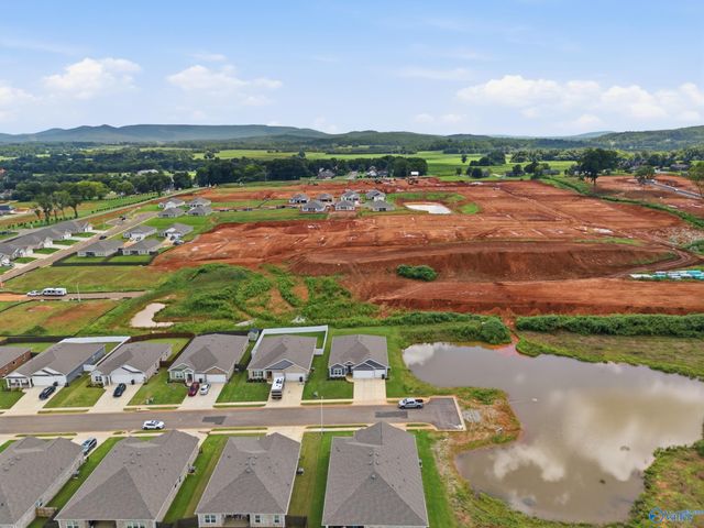 296 Wraywood Road, Huntsville, AL 35810
