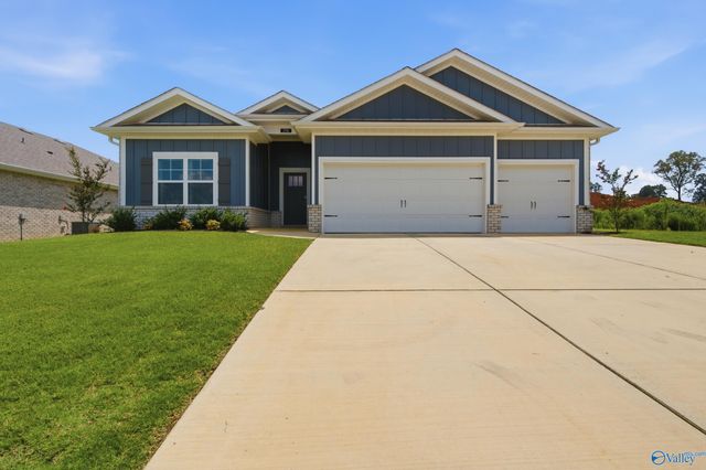 296 Wraywood Road, Huntsville, AL 35810